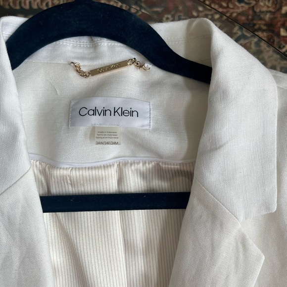 Calvin Klein women’s white blazer size 24 - Picture 3 of 4